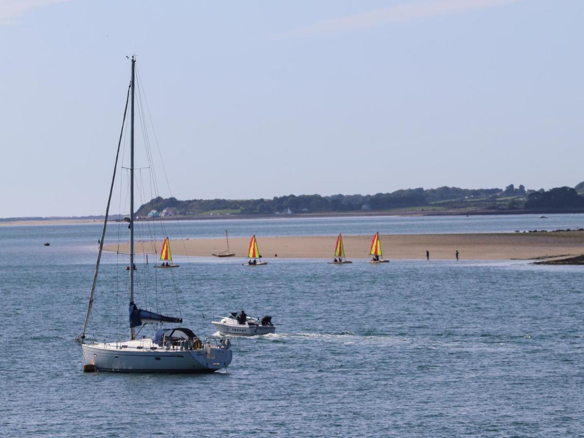 Bronallt Y Felinheli Exterior photo